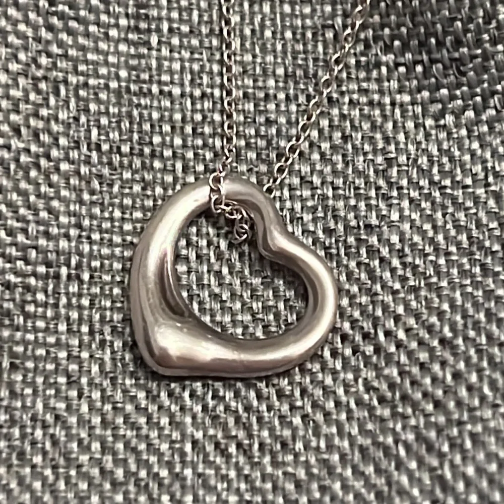 Tiffany & Co Open Heart Pendant (AUTHENTIC) - Picture 3 of 5